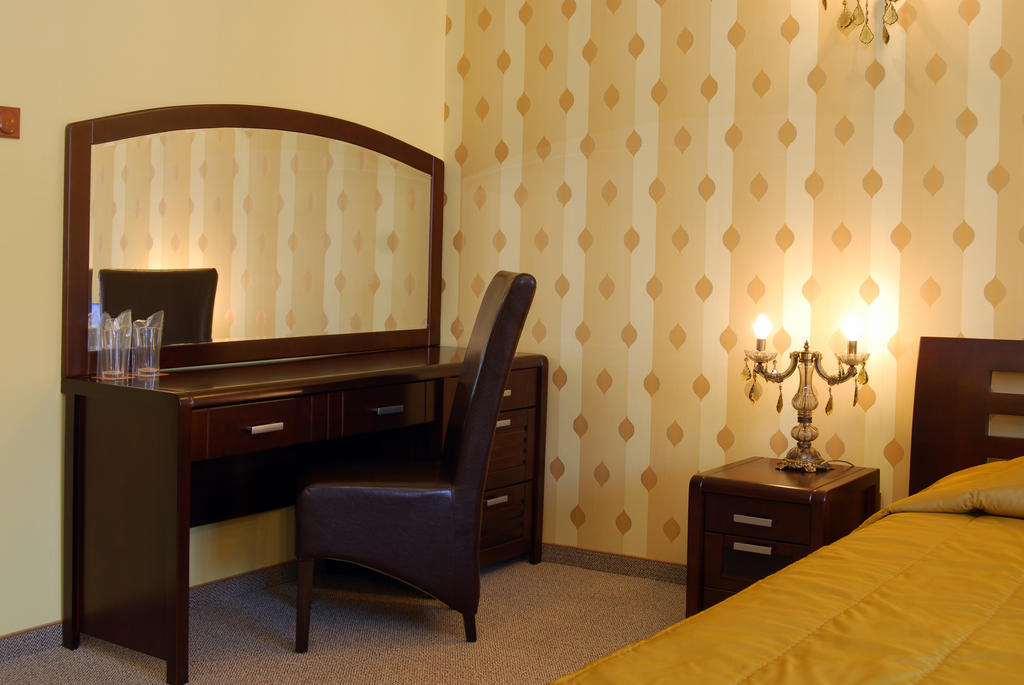 Hotel Unikat Velingrado Habitación foto